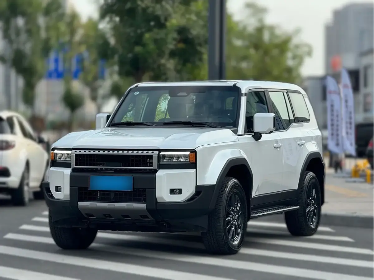 2024 Toyota Land Cruiser Prado 2.4T 282HP L4 8AT Hybrid