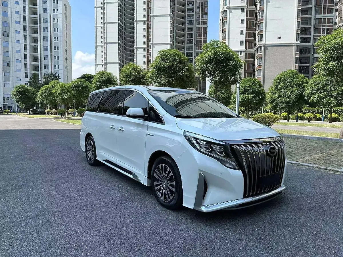 2021 GAC Trumpchi M8 2.0T 252HP L4 8AT