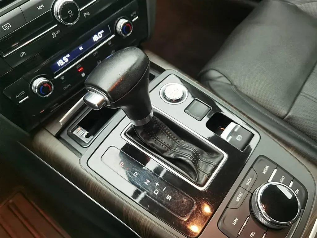 2017 JAC Refine A60 1.5T 174HP L4 6DCT,autocango,china used car exporter,china ev exporter,chinese used car exporter,chinese used ev exporter