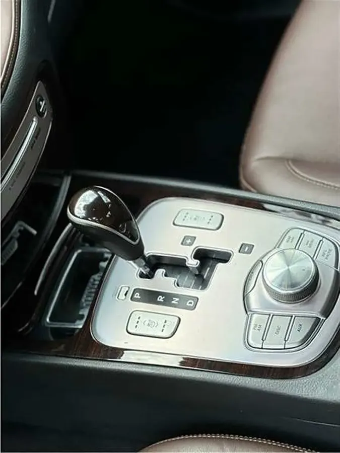 2012 Hyundai Rohens 3.3L 301HP V6 8AT,autocango,china used car exporter,china ev exporter,chinese used car exporter,chinese used ev exporter