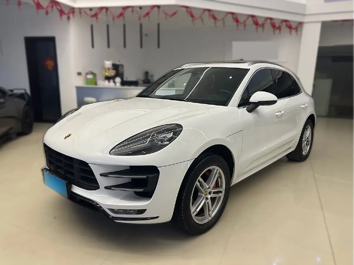 2017 Porsche Macan 3.6T 400HP V6 7DCT