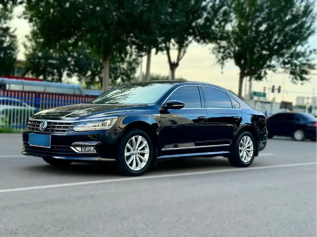 2017 Volkswagen Passat 1.8T 180HP L4 7DCT