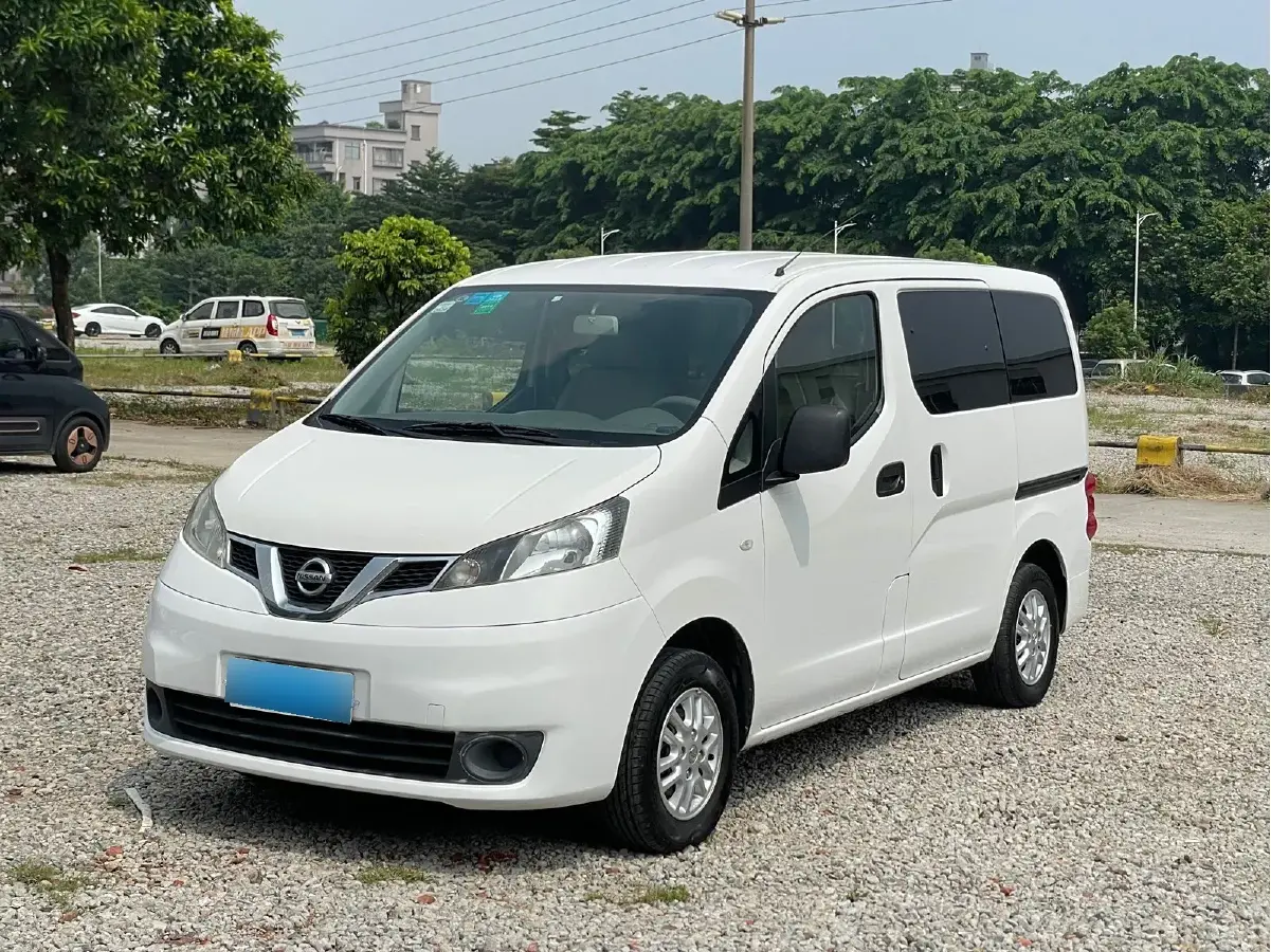 2014 Nissan NV200 1.6L 124HP L4 CVT