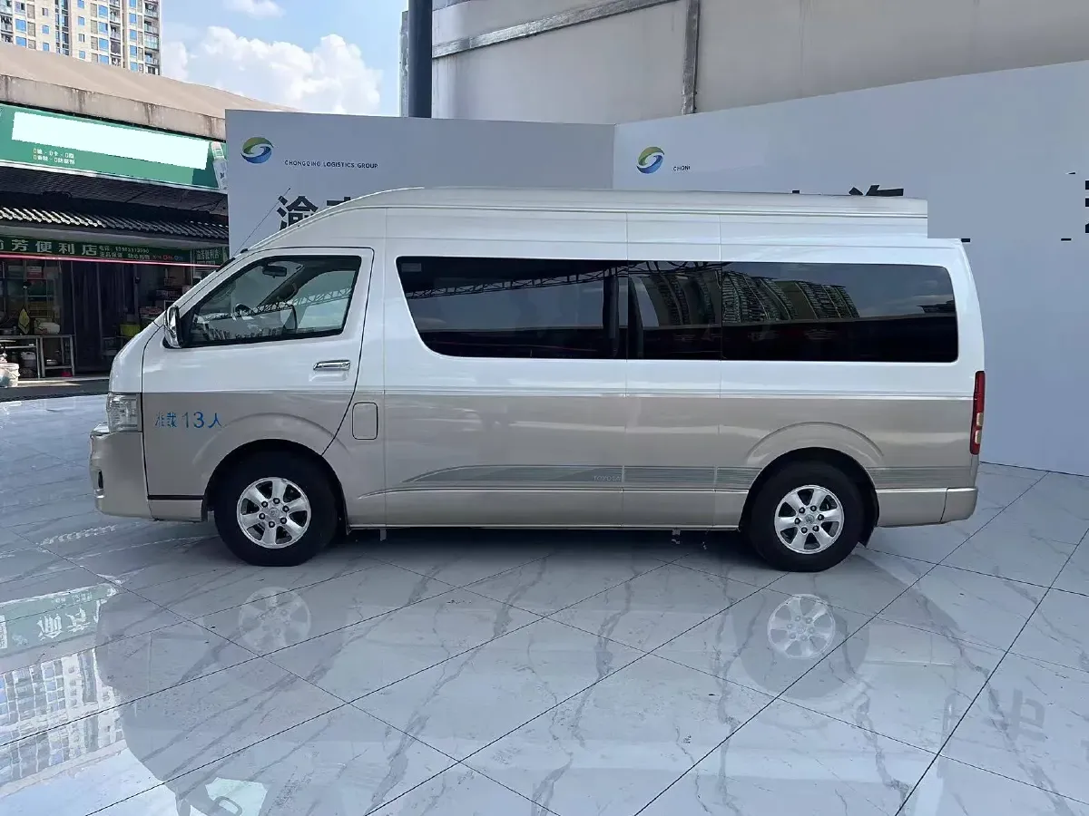 2011 Toyota Hiace 2.7L 154HP L4 4AT,autocango,china used car exporter,china ev exporter,chinese used car exporter,chinese used ev exporter