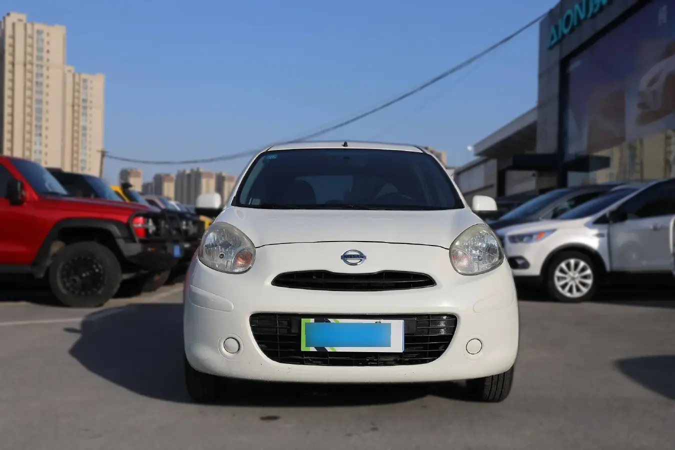 2015 Nissan March 1.5L 107HP L4 4AT