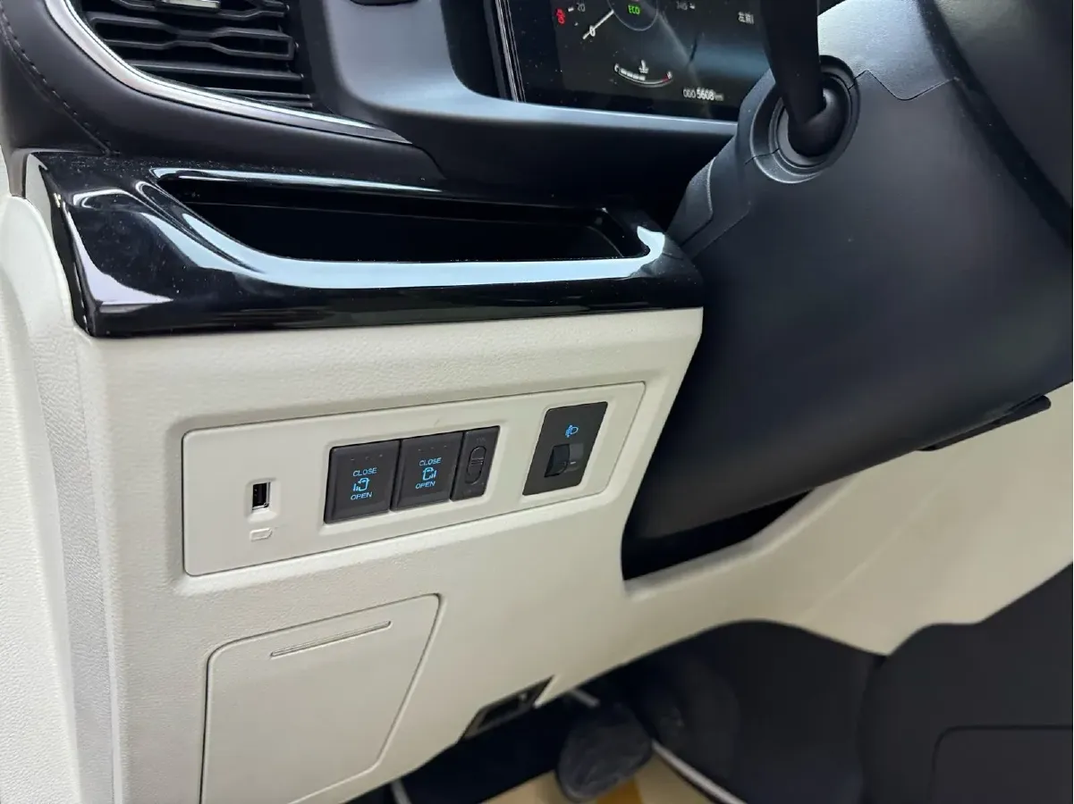 2022 JunTian HeiWuShi Youth 2.0T 203HP L4 6AT,autocango,china used car exporter,china ev exporter,chinese used car exporter,chinese used ev exporter