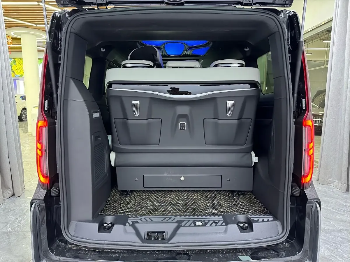 2022 JunTian HeiWuShi Youth 2.0T 203HP L4 6AT,autocango,china used car exporter,china ev exporter,chinese used car exporter,chinese used ev exporter