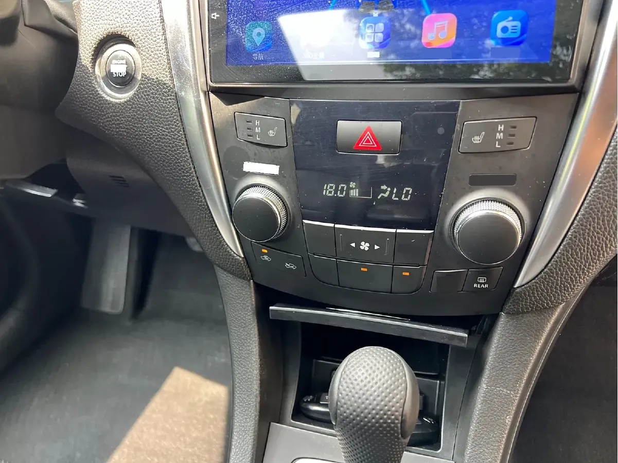 2011 Suzuki Kizashi 2.4L 178HP L4 CVT,autocango,china used car exporter,china ev exporter,chinese used car exporter,chinese used ev exporter