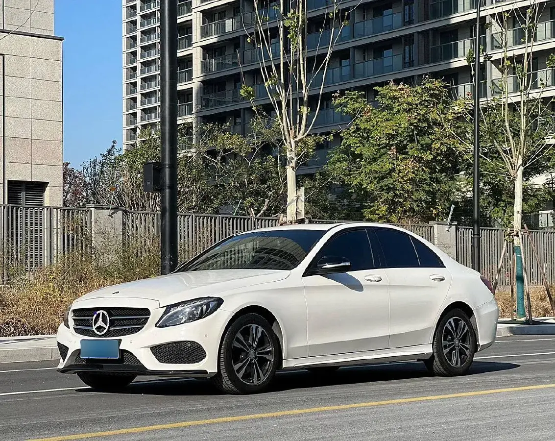 2016 Mercedes-Benz C Class 2.0T 184HP L4 7AT
