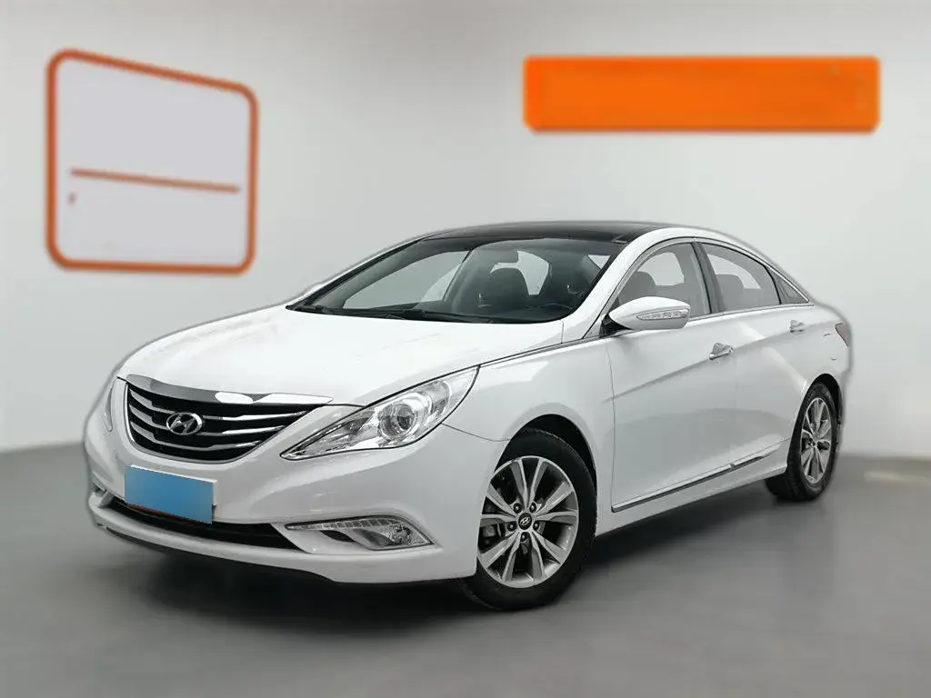 2014 Hyundai Sonata 2.4L 180HP L4 6AT