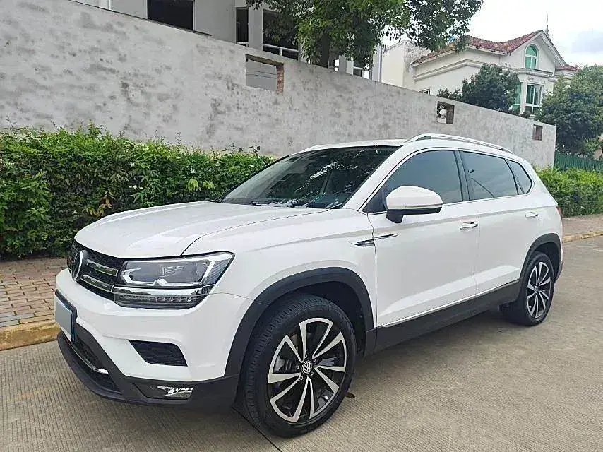 2019 Volkswagen Tharu 2.0T 186HP L4 7DCT