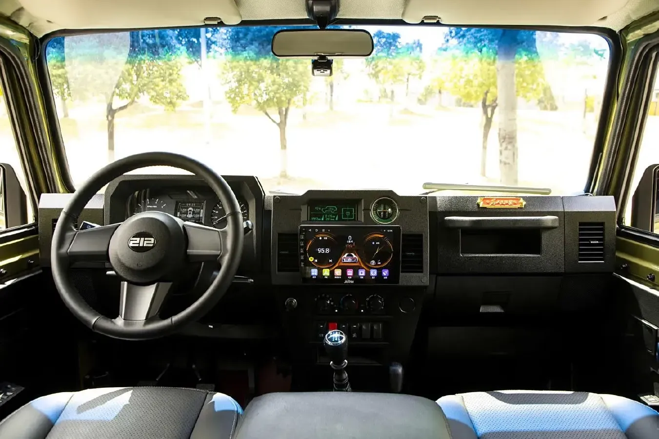 2023 BAW 212 2.4T 211HP L4 6MT,autocango,china used car exporter,china ev exporter,chinese used car exporter,chinese used ev exporter