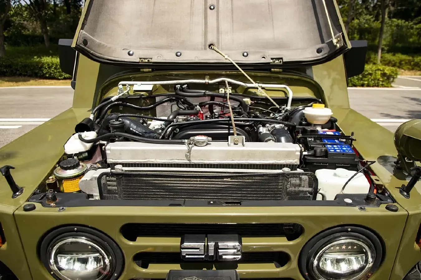 2023 BAW 212 2.4T 211HP L4 6MT,autocango,china used car exporter,china ev exporter,chinese used car exporter,chinese used ev exporter