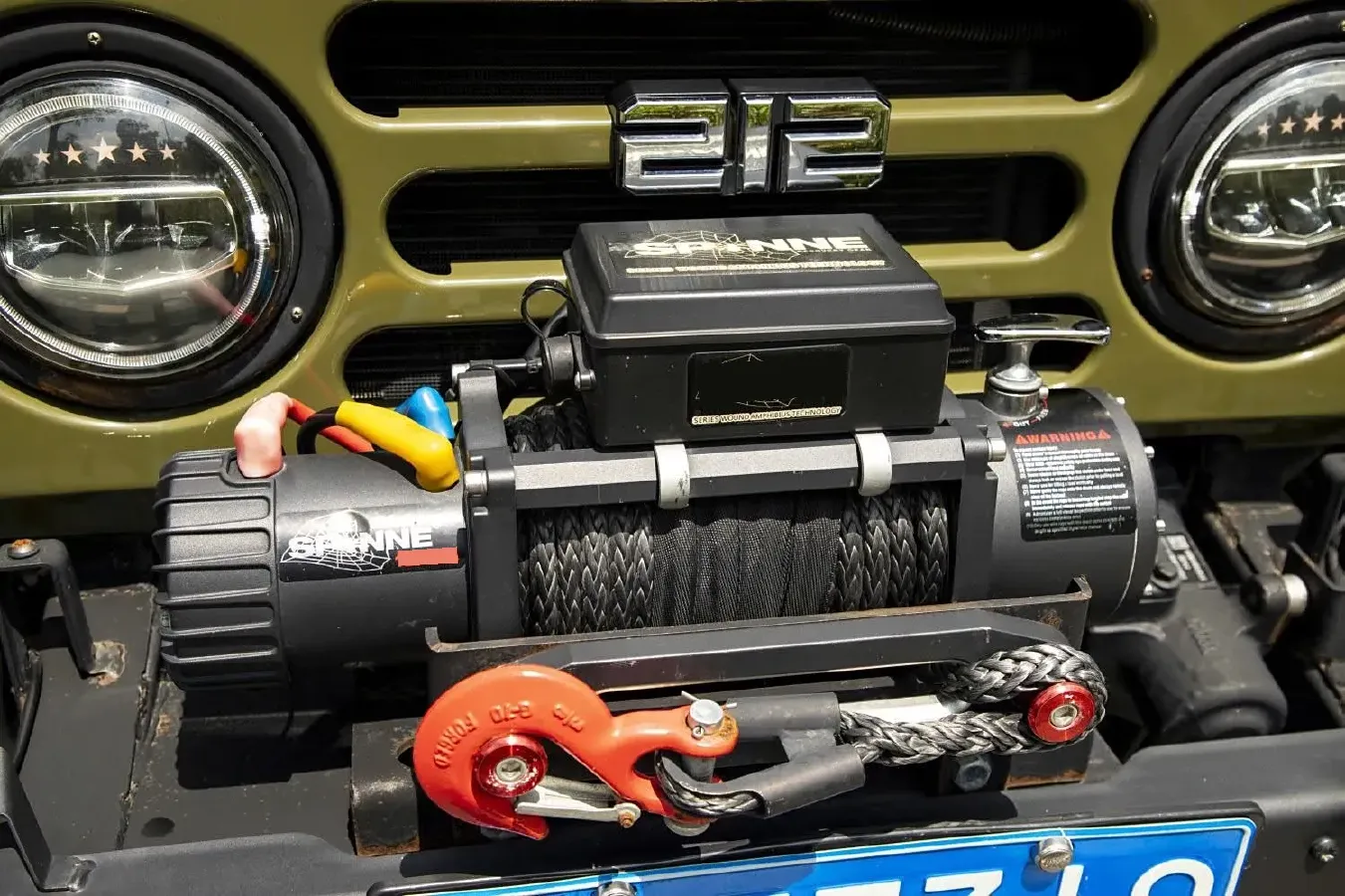 2023 BAW 212 2.4T 211HP L4 6MT,autocango,china used car exporter,china ev exporter,chinese used car exporter,chinese used ev exporter