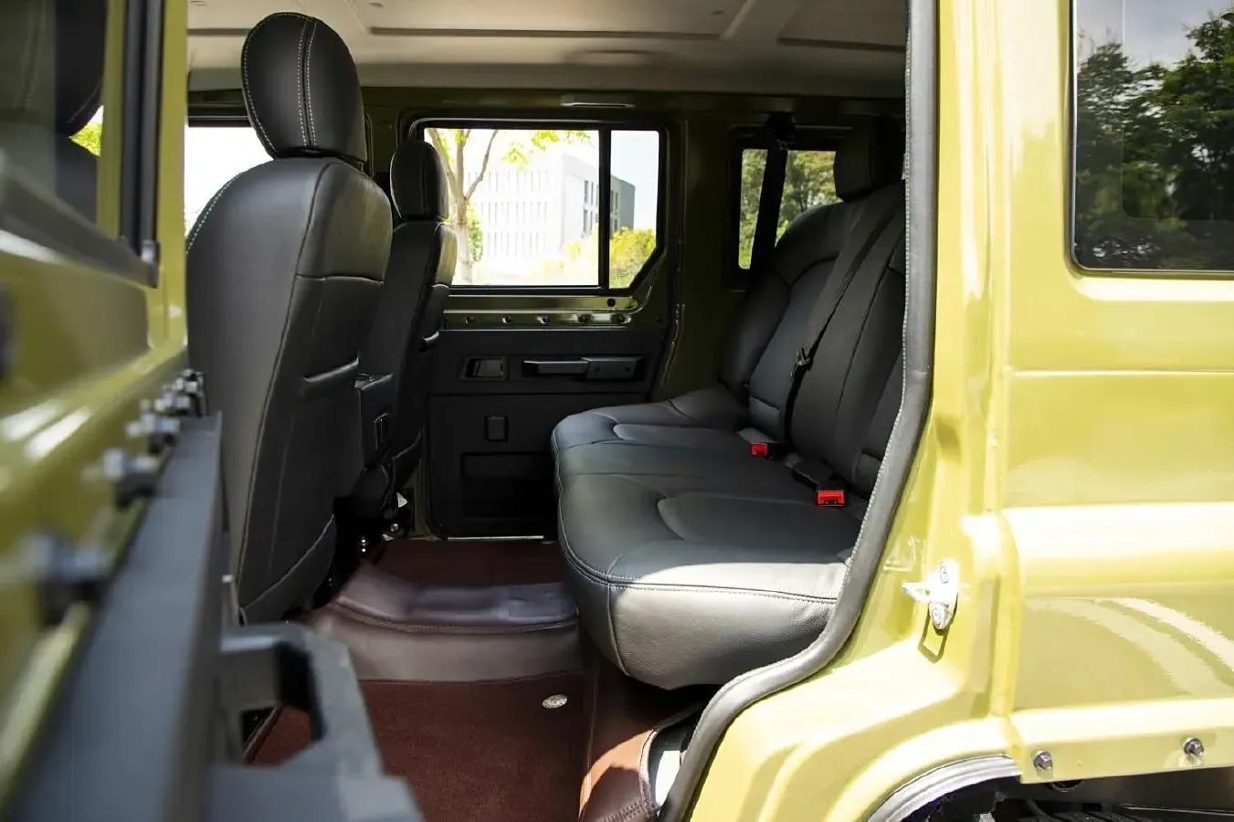 2023 BAW 212 2.4T 211HP L4 6MT,autocango,china used car exporter,china ev exporter,chinese used car exporter,chinese used ev exporter