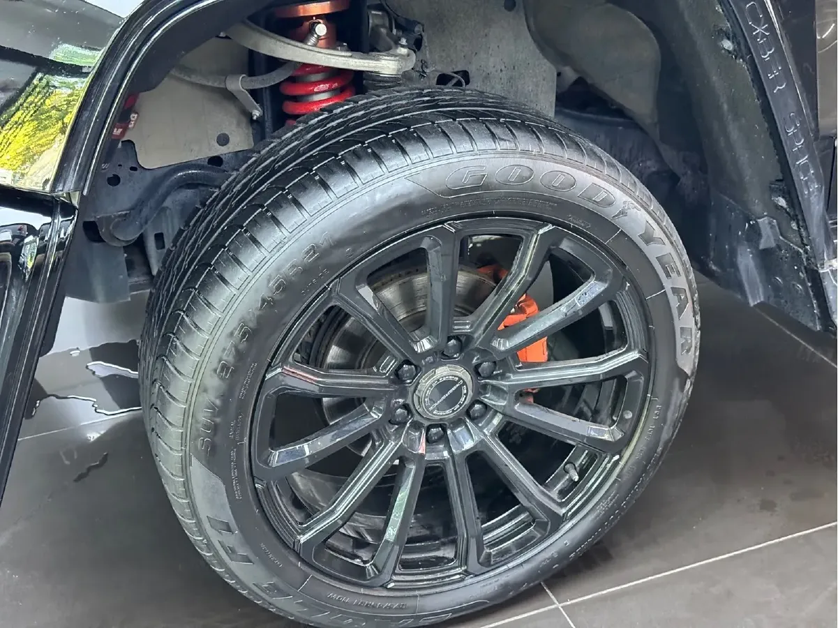 2023 Cyberspace 300 2.0T 227HP L4 8AT,autocango,china used car exporter,china ev exporter,chinese used car exporter,chinese used ev exporter