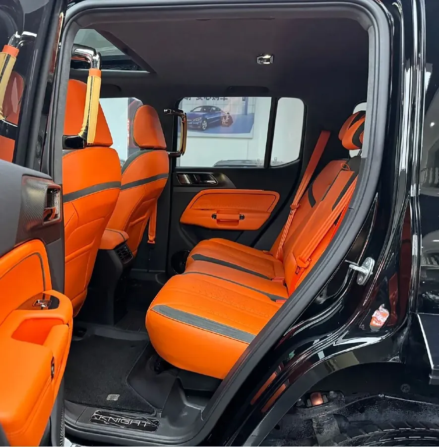 2023 Cyberspace 300 2.0T 227HP L4 8AT,autocango,china used car exporter,china ev exporter,chinese used car exporter,chinese used ev exporter