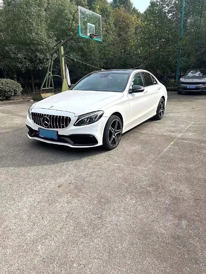 2015 Mercedes-Benz C Class 2.0T 211HP L4 7AT