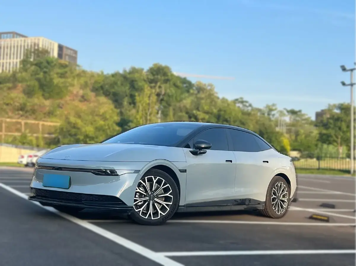 2024 Zeekr 007 BEV 75KWH