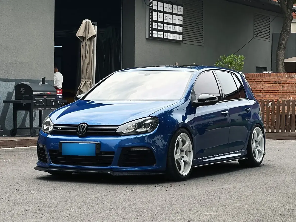 2011 Volkswagen Golf 2.0T 256HP L4 6DCT