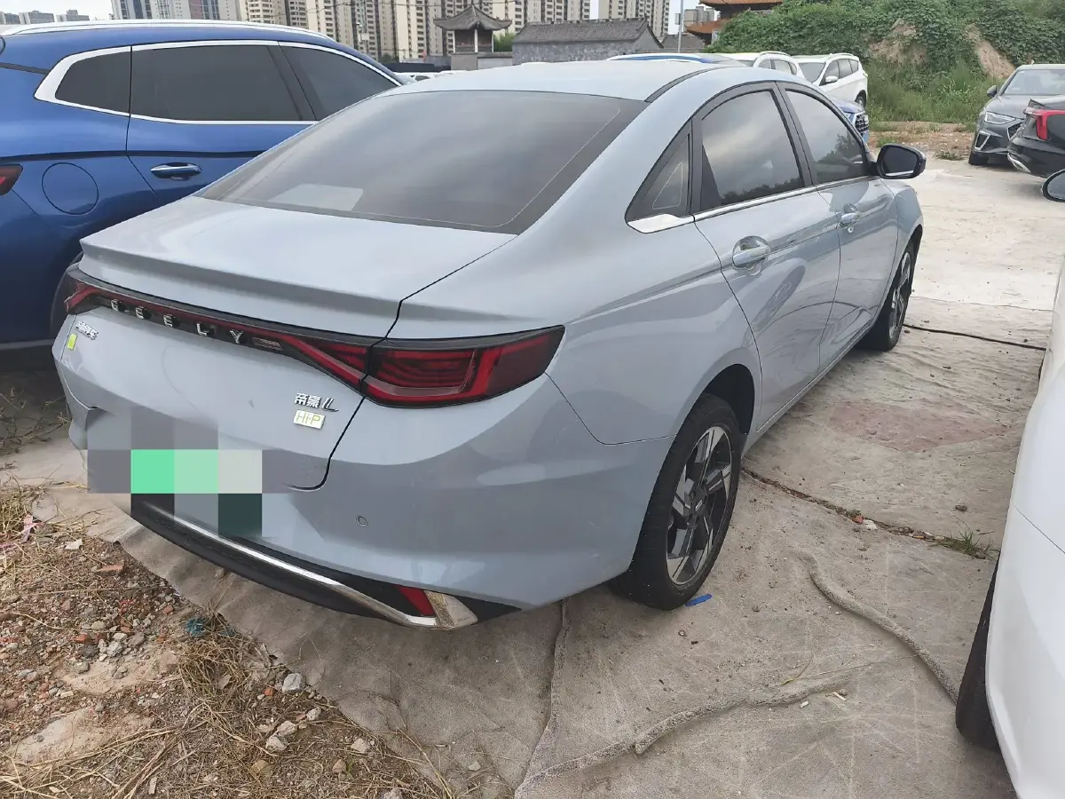 2022 Geely Emgrand L HiP 1.5T 181HP L4 3DHT PHEV 15.5KWH