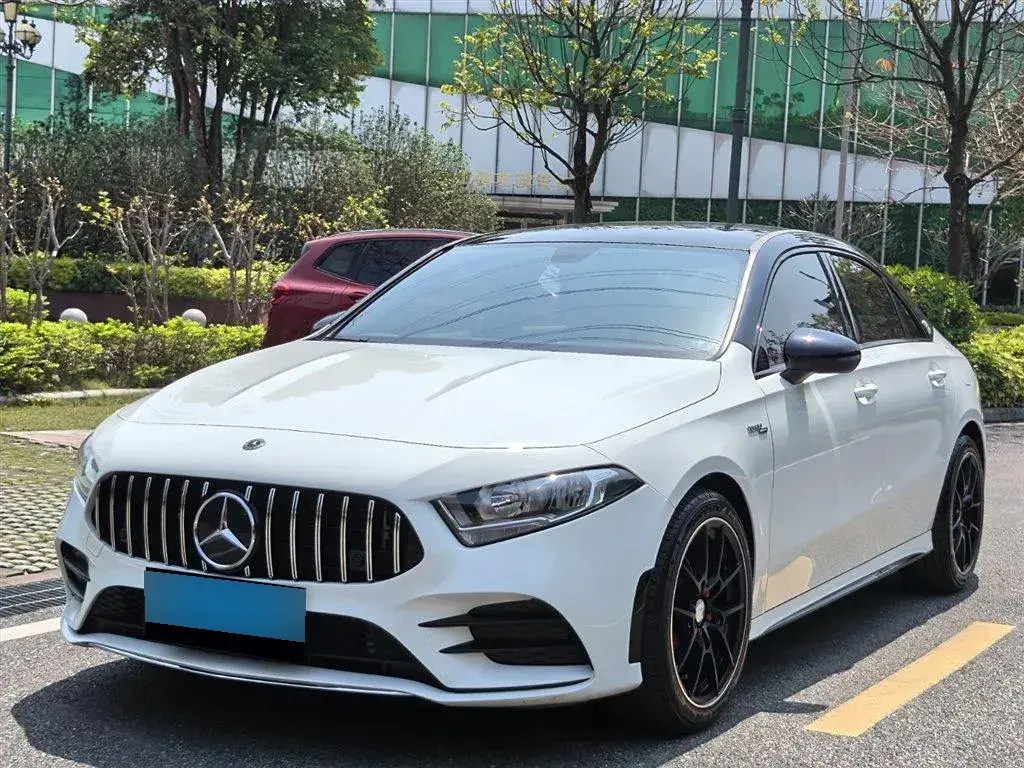 2021 Mercedes-Benz A Class 1.3T 136HP L4 7DCT