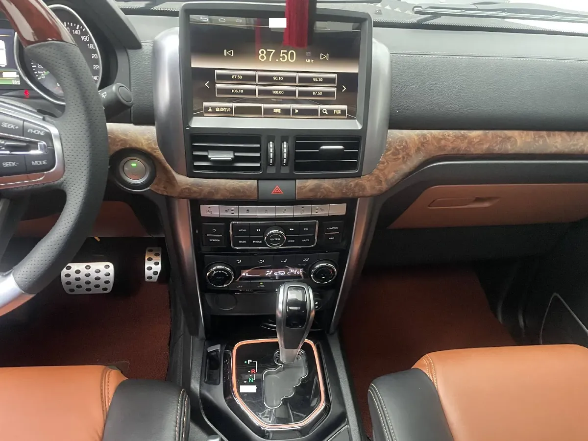 2018 BeiJing BJ80 2.3T 250HP L4 6AT,autocango,china used car exporter,china ev exporter,chinese used car exporter,chinese used ev exporter