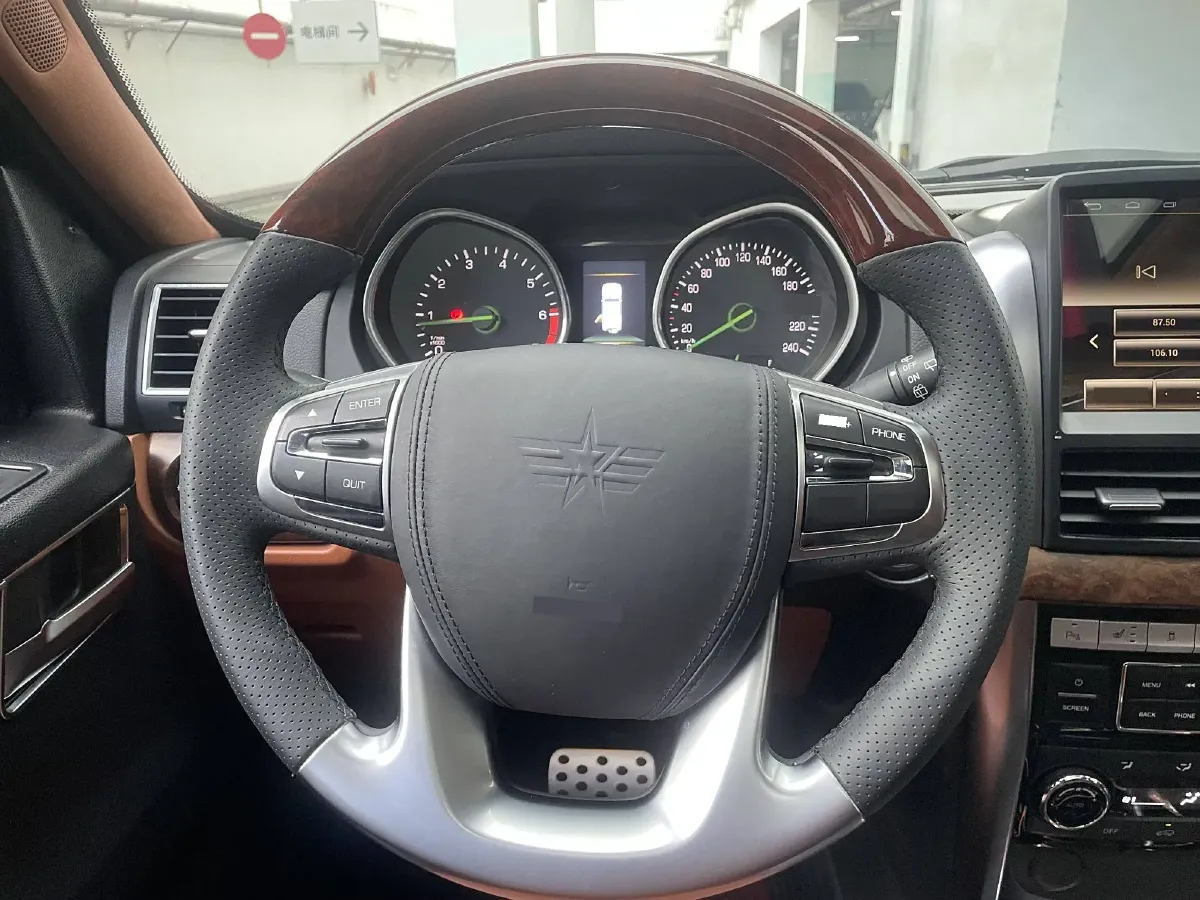 2018 BeiJing BJ80 2.3T 250HP L4 6AT,autocango,china used car exporter,china ev exporter,chinese used car exporter,chinese used ev exporter