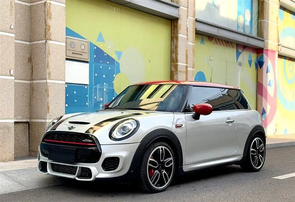2021 MINI JCW 2.0T 231HP L4 8AT
