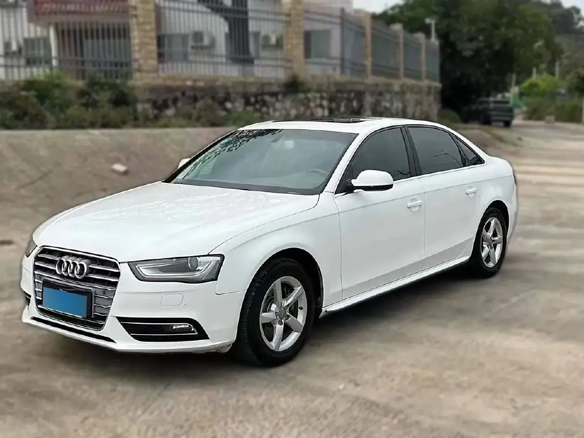 2015 Audi A4L 2.0T 180HP L4 CVT