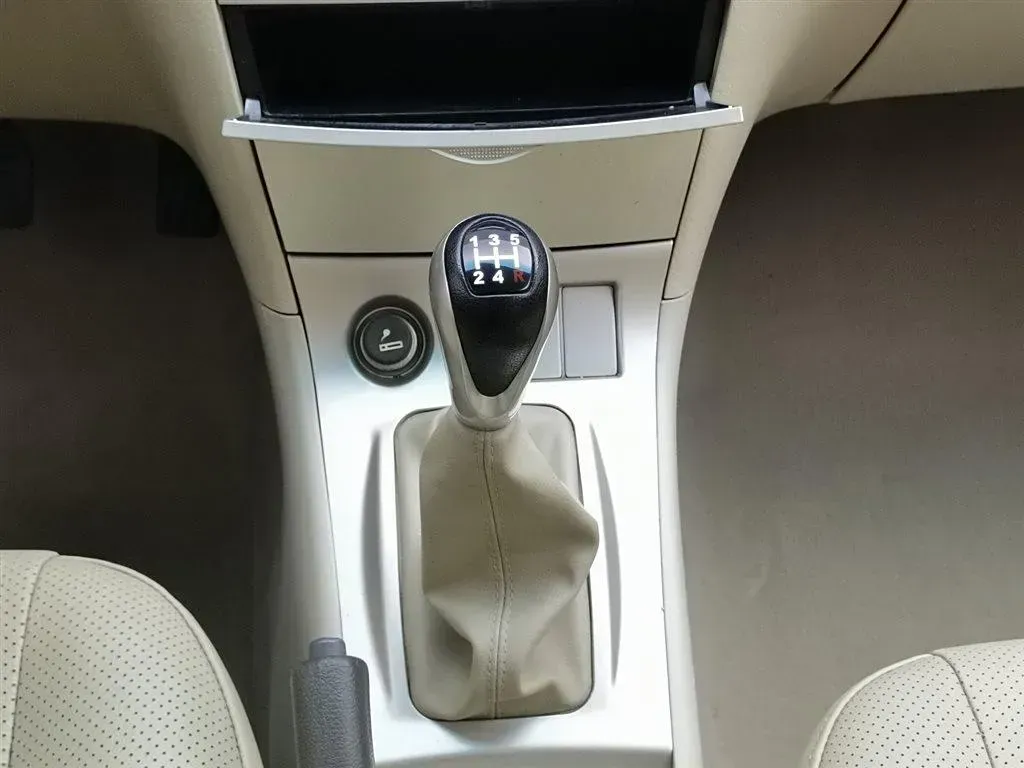 2011 BYD F3R 1.5L 107HP L4 5MT,autocango,china used car exporter,china ev exporter,chinese used car exporter,chinese used ev exporter