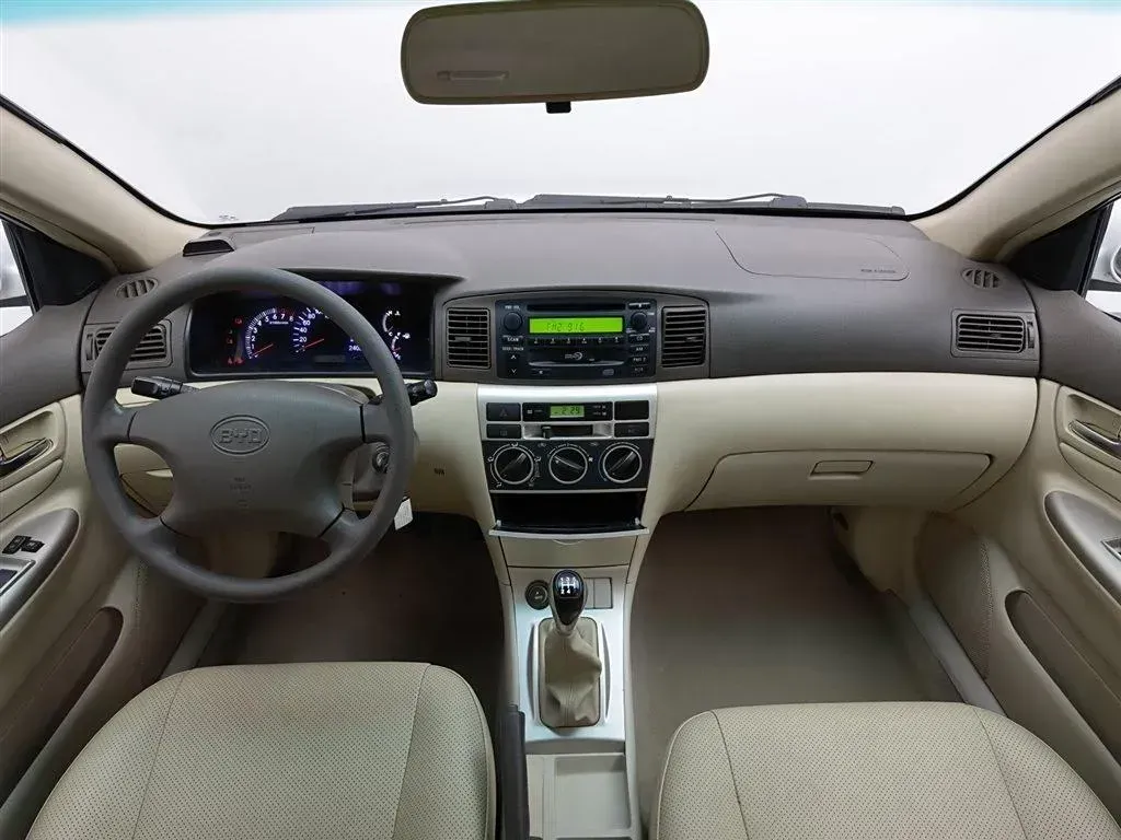 2011 BYD F3R 1.5L 107HP L4 5MT,autocango,china used car exporter,china ev exporter,chinese used car exporter,chinese used ev exporter