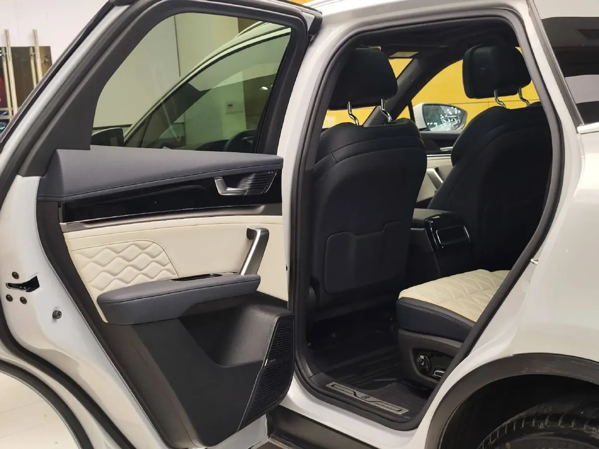 2024 BYD Tang 1.5T 139HP L4 E-CVT PHEV 45.8KWH,autocango,china used car exporter,china ev exporter,chinese used car exporter,chinese used ev exporter