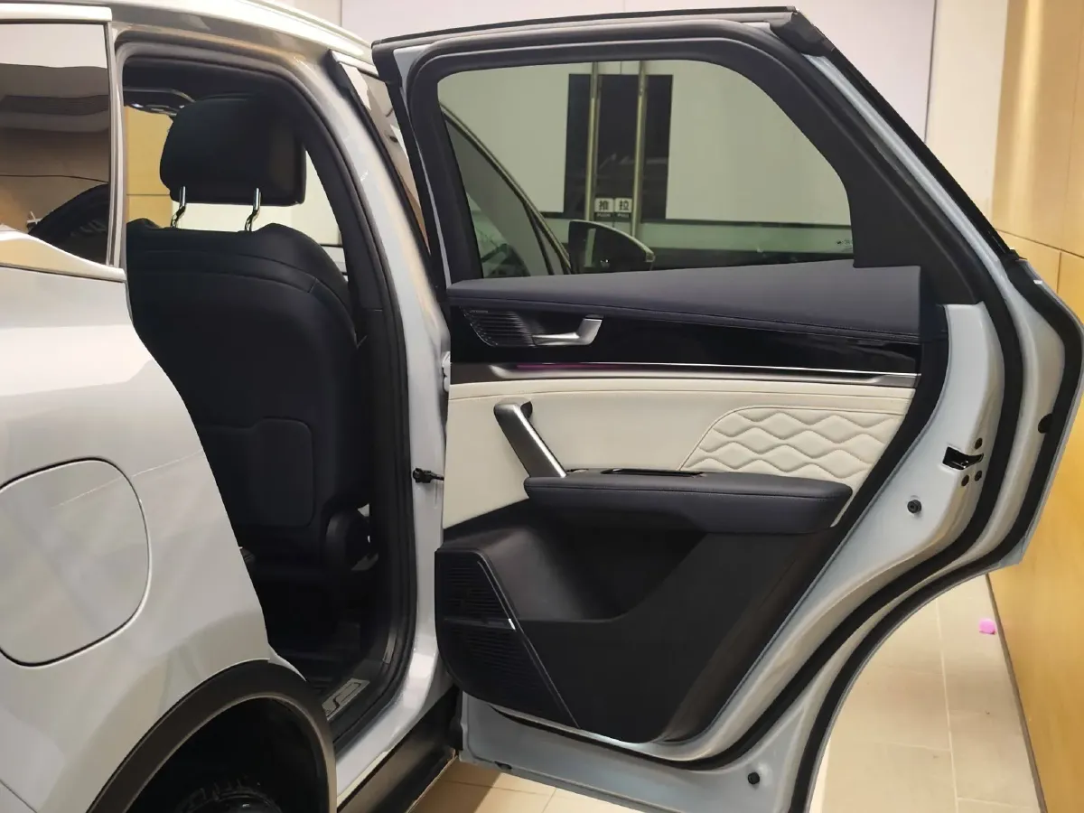 2024 BYD Tang 1.5T 139HP L4 E-CVT PHEV 45.8KWH,autocango,china used car exporter,china ev exporter,chinese used car exporter,chinese used ev exporter