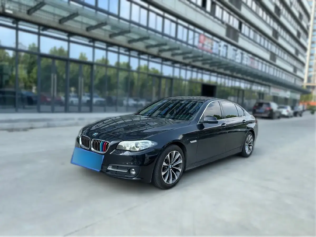 2017 BMW 5 Series 2.0T 218HP L4 8AT