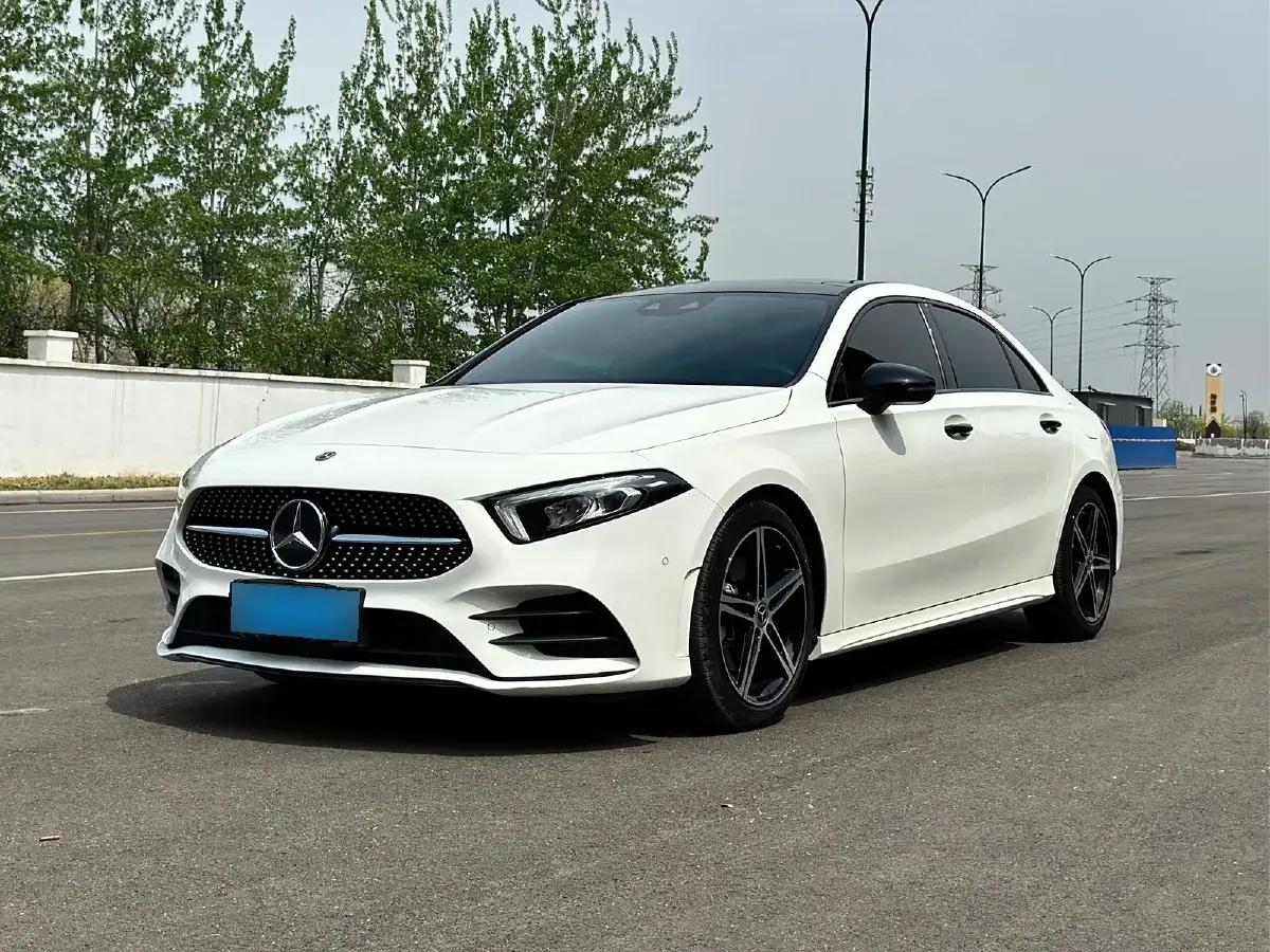 2020 Mercedes-Benz A Class 2.0T 190HP L4 7DCT