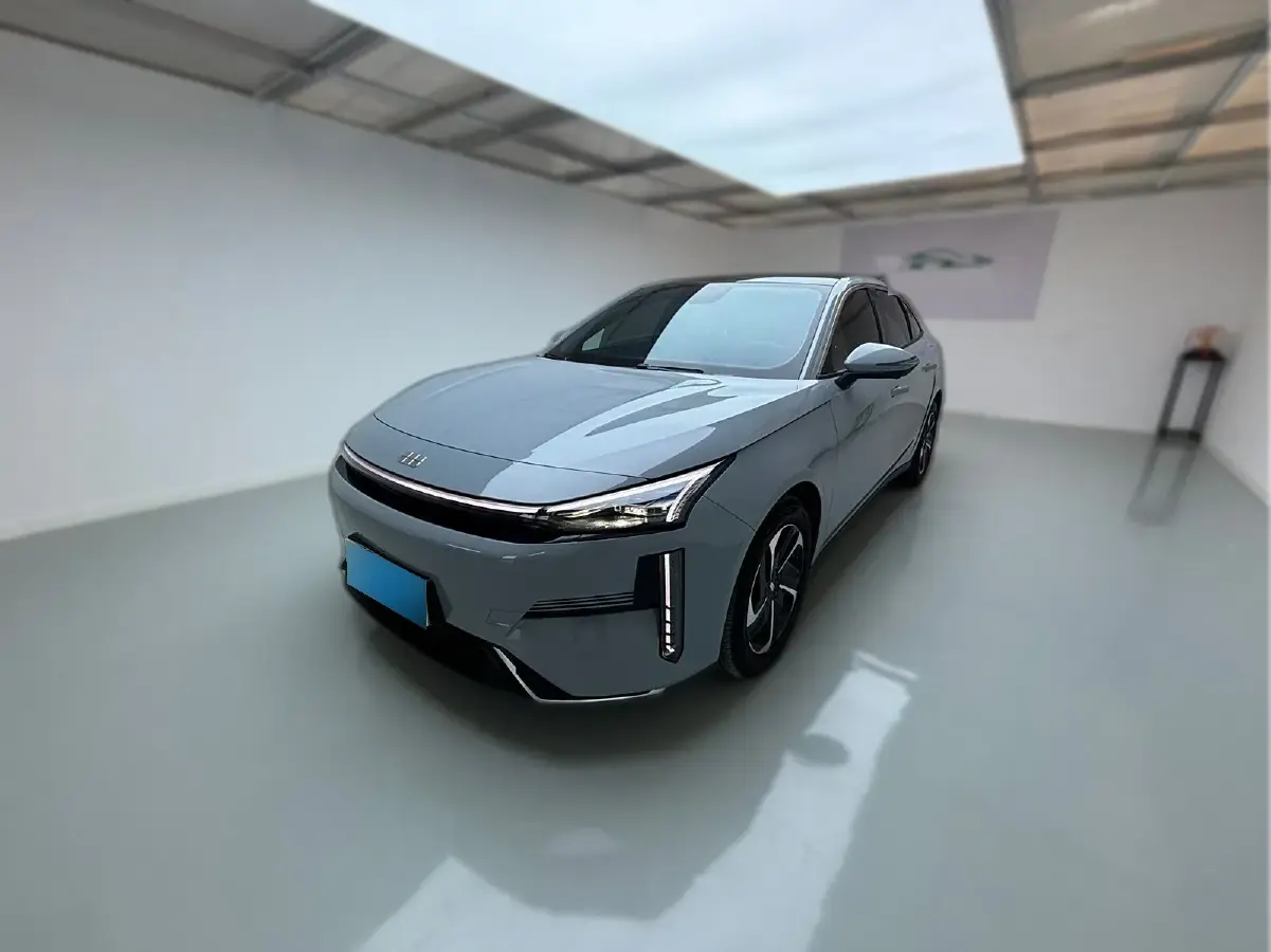 2023 Geely Galaxy L6 1.5T 163HP L4 3DHT PHEV