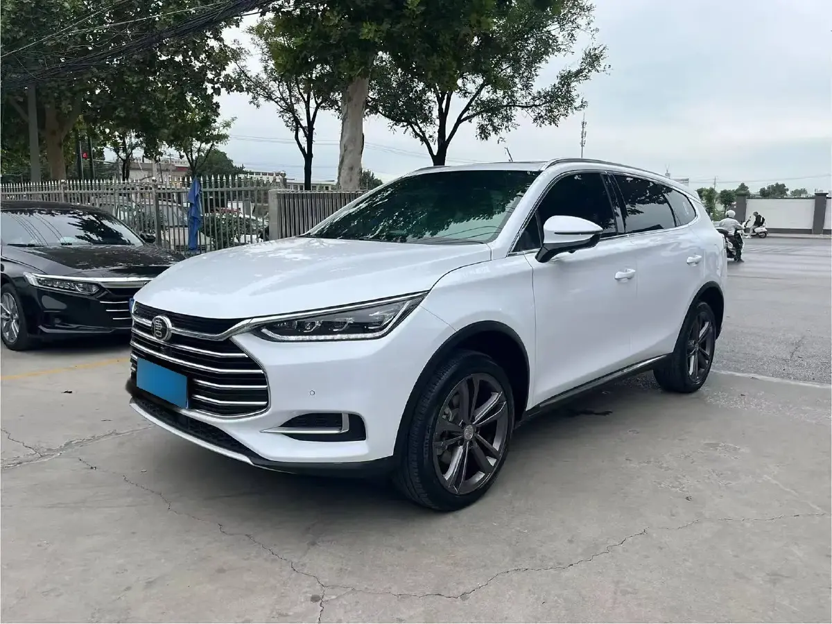 2021 BYD Tang 2.0T 192HP L4 6AT