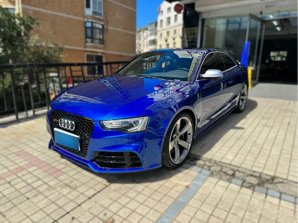 2014 Audi RS 5 4.2L 450HP V8 7DCT
