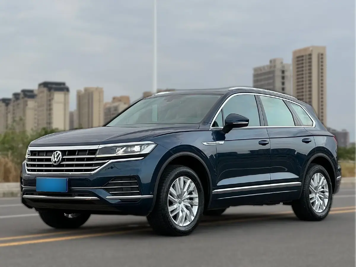 2019 Volkswagen Touareg 2.0T 245HP L4 8AT