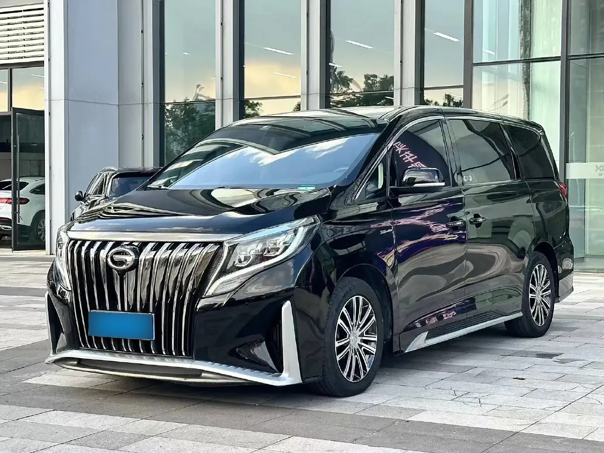 2021 GAC Trumpchi M8 2.0T 252HP L4 8AT