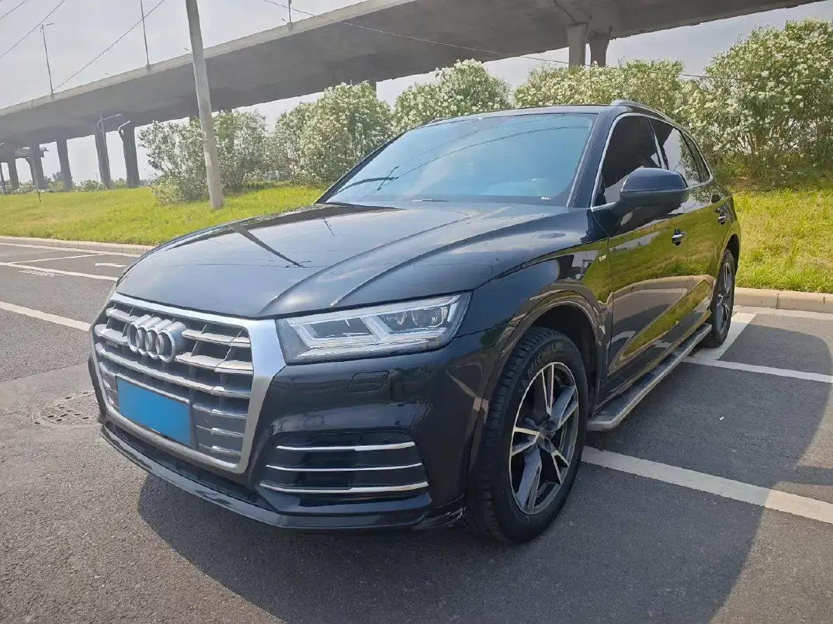 2018 Audi Q5L 2.0T 252HP L4 7DCT