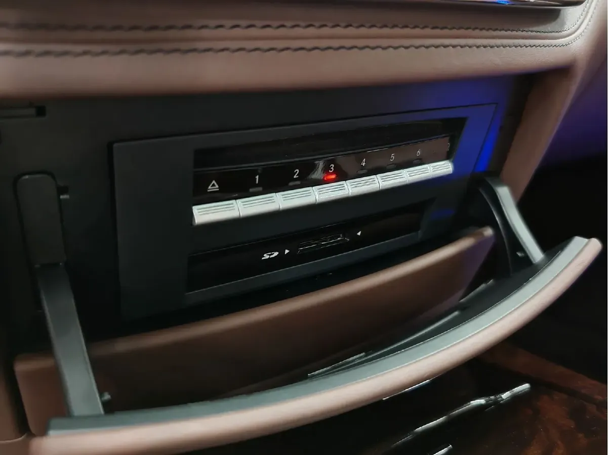 2013 Brabus S Class 4.7T 435HP V8 7AT,autocango,china used car exporter,china ev exporter,chinese used car exporter,chinese used ev exporter