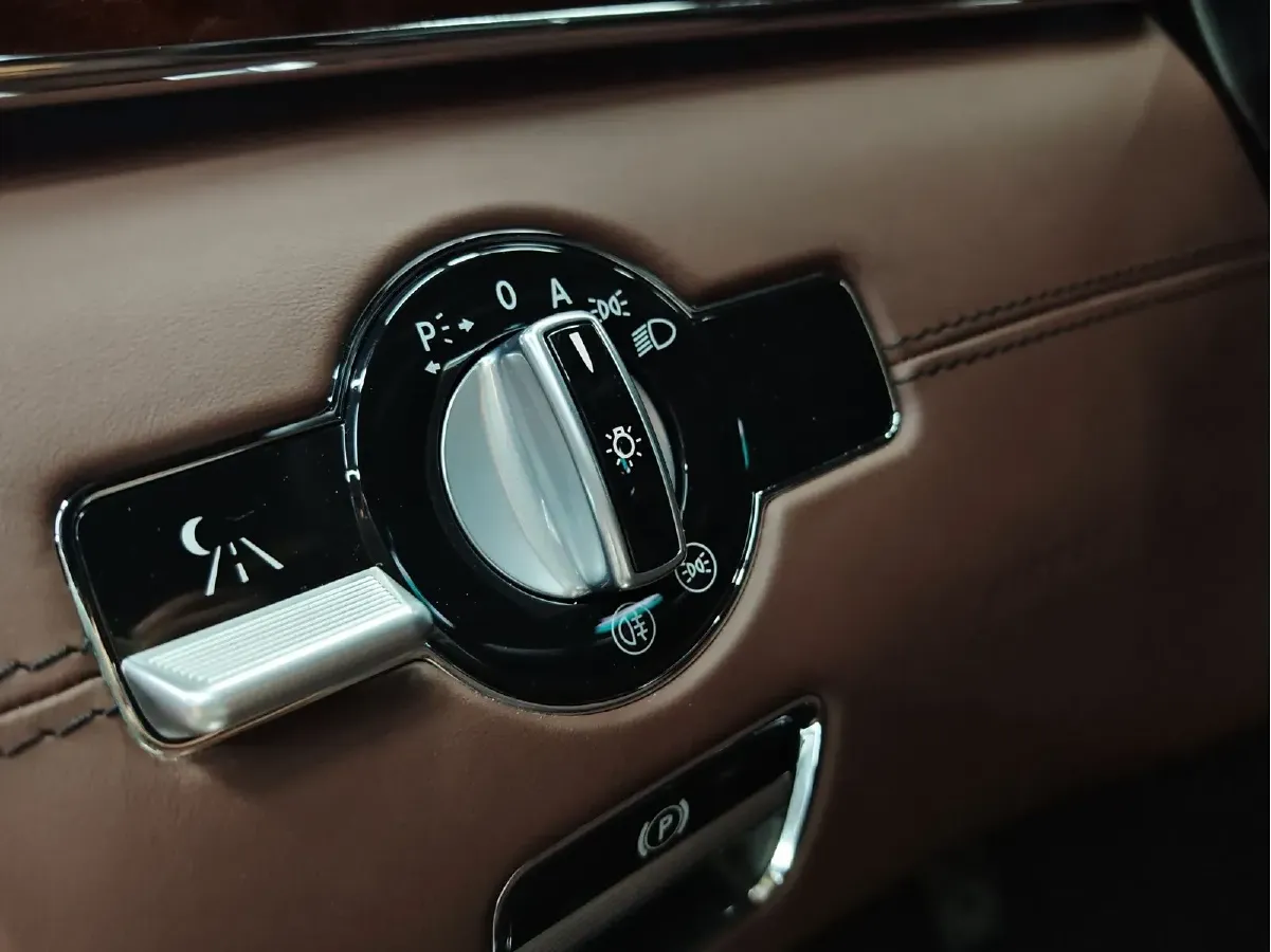 2013 Brabus S Class 4.7T 435HP V8 7AT,autocango,china used car exporter,china ev exporter,chinese used car exporter,chinese used ev exporter