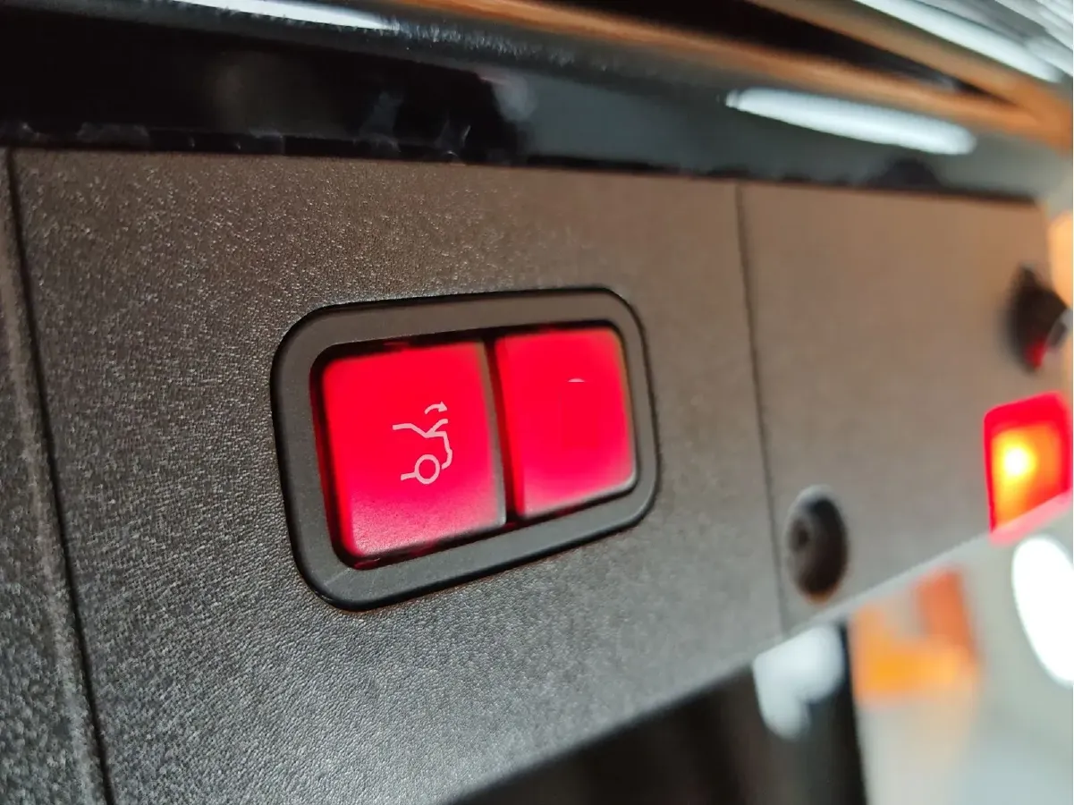 2013 Brabus S Class 4.7T 435HP V8 7AT,autocango,china used car exporter,china ev exporter,chinese used car exporter,chinese used ev exporter