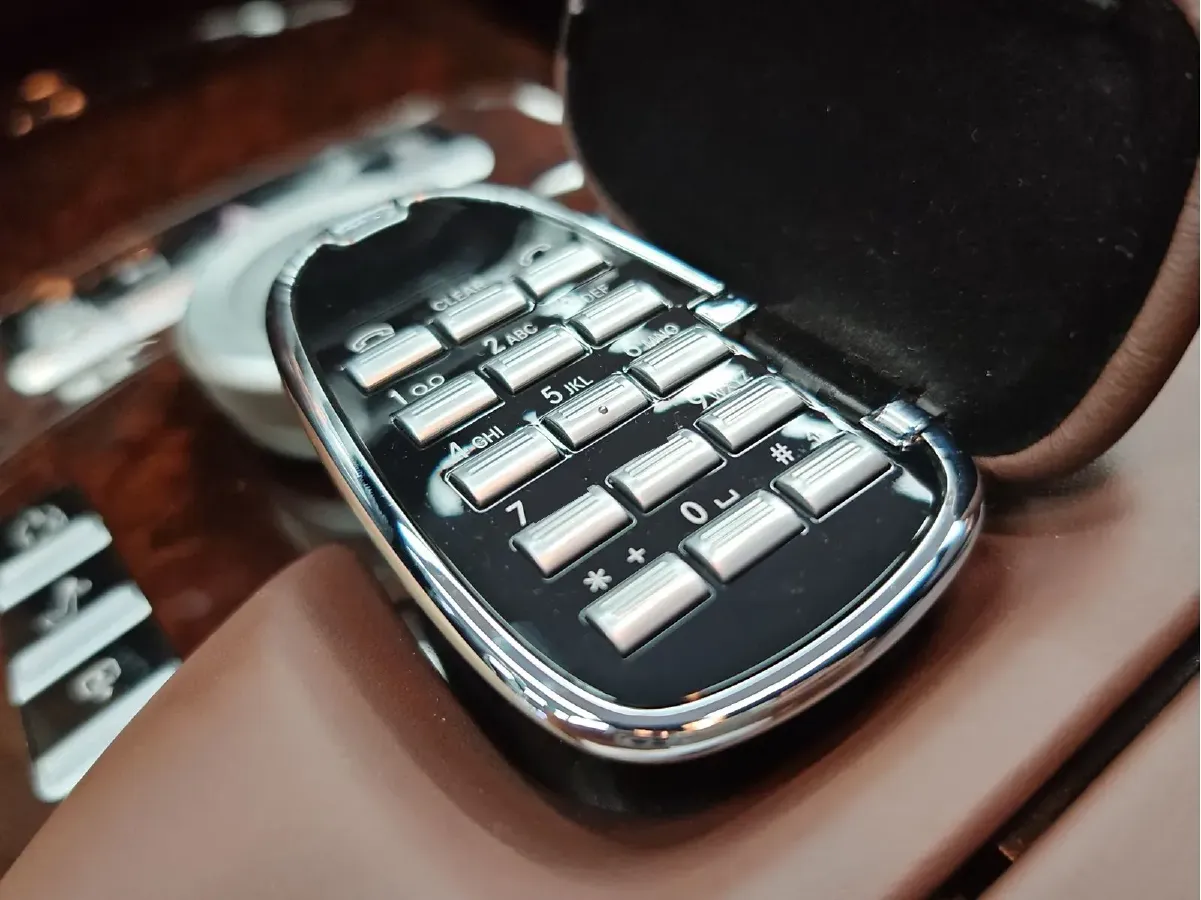 2013 Brabus S Class 4.7T 435HP V8 7AT,autocango,china used car exporter,china ev exporter,chinese used car exporter,chinese used ev exporter