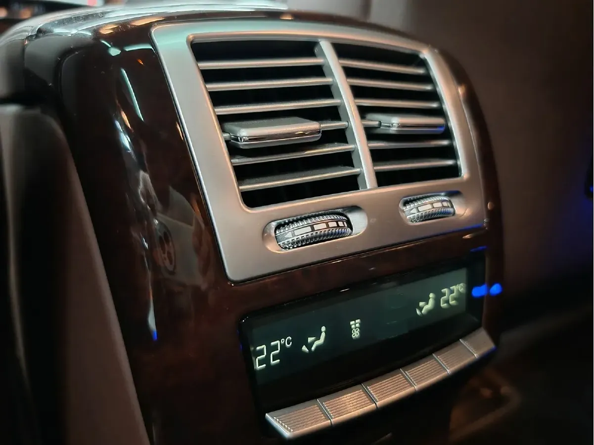 2013 Brabus S Class 4.7T 435HP V8 7AT,autocango,china used car exporter,china ev exporter,chinese used car exporter,chinese used ev exporter