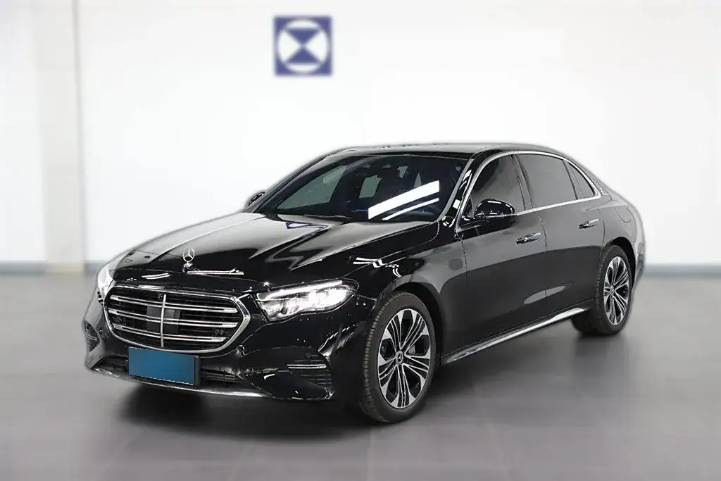 2024 Mercedes-Benz E Class 2.0T 204HP L4 9AT PHEV 25.4KWH