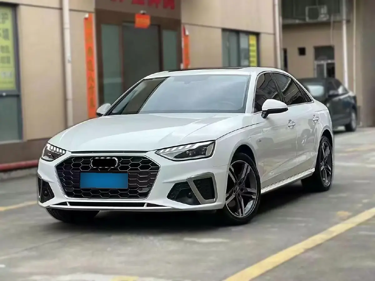 2021 Audi A4L 2.0T 190HP L4 7DCT