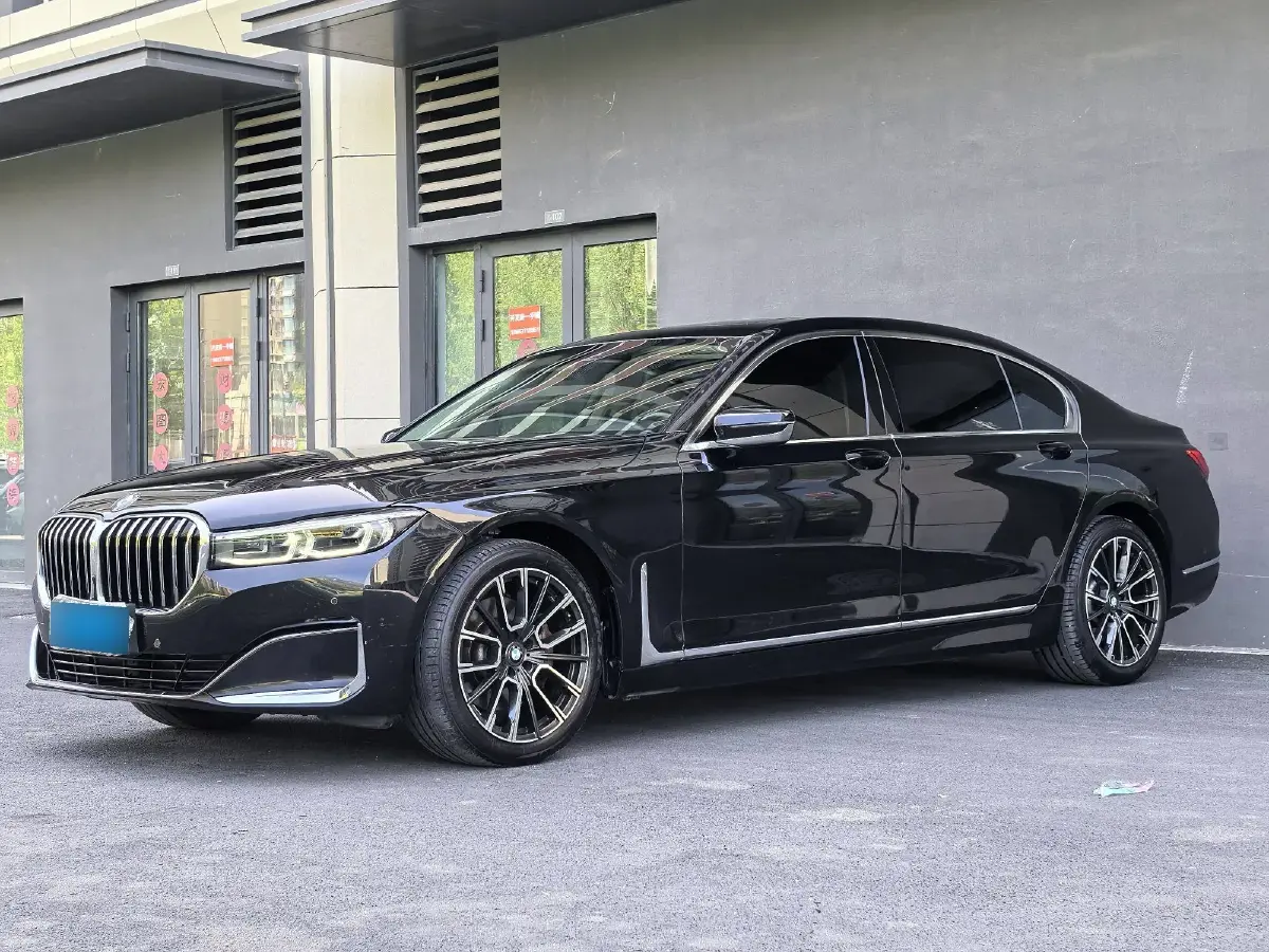 2019 BMW 7 Series 2.0T 265HP L4 8AT